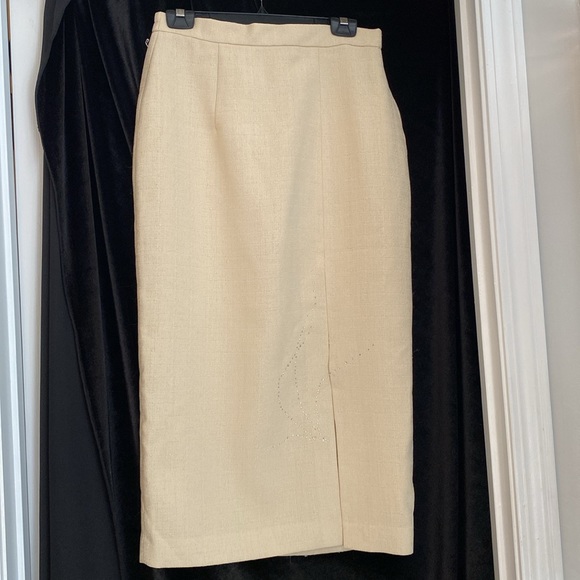 Solini woman’s suit, size 8, - Picture 8 of 10